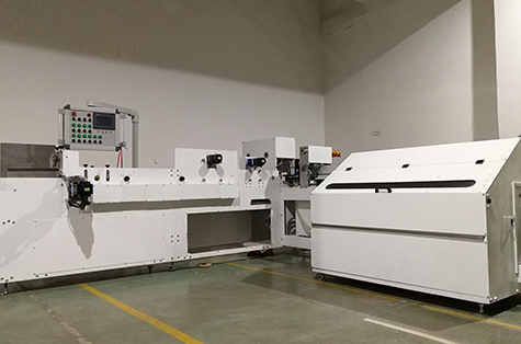 新印智能自動(dòng)穿提手機(jī)結(jié)構(gòu)特點(diǎn)